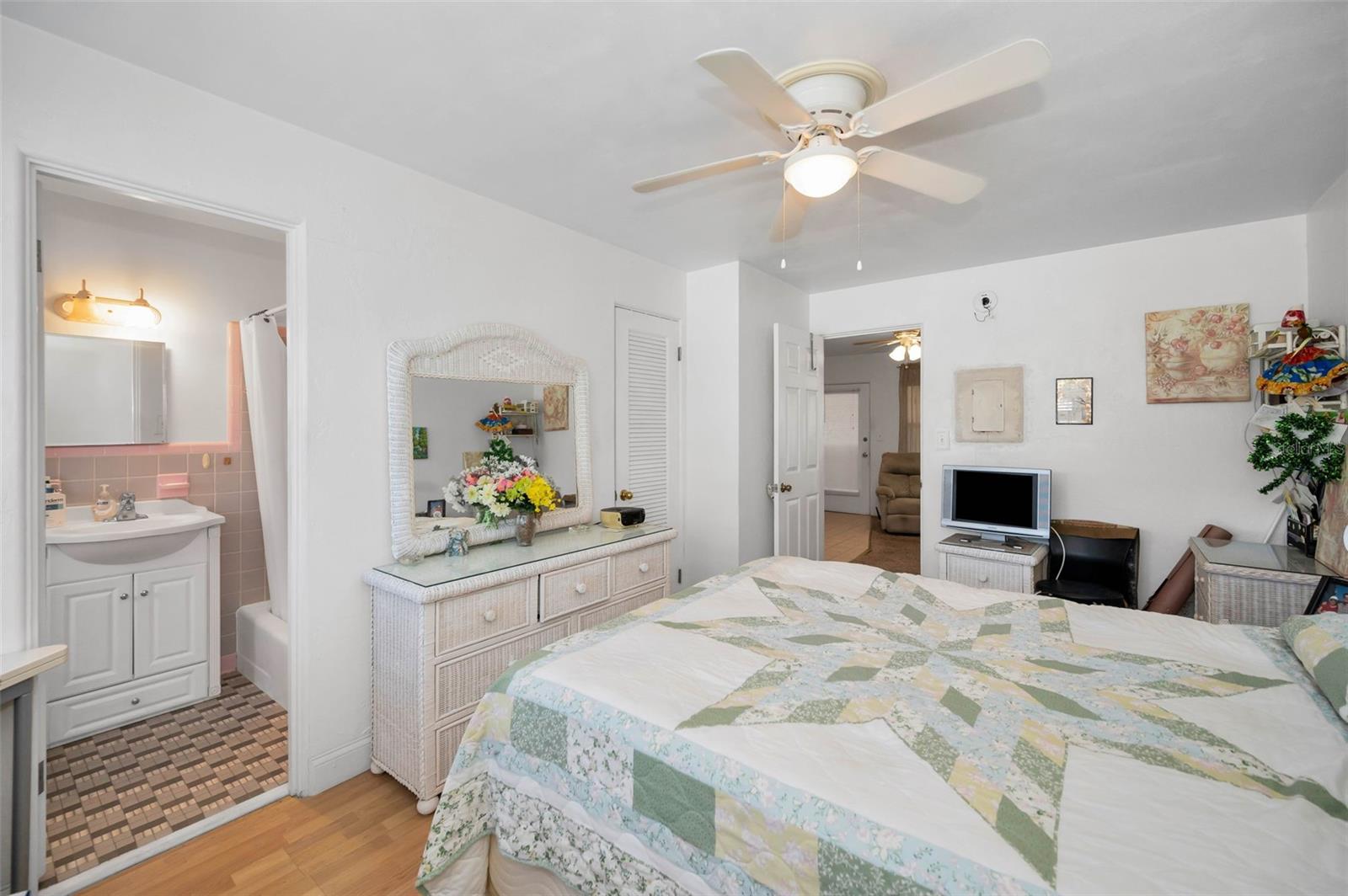 Image 22 of 38 For 7740 Boca Ciega Drive 204
