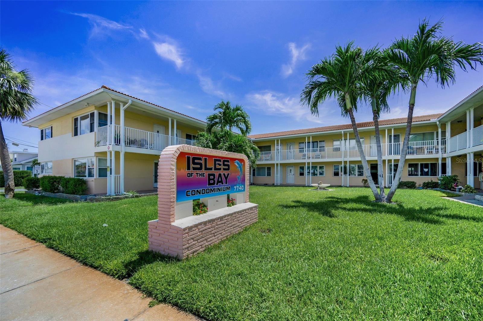 Image 5 of 38 For 7740 Boca Ciega Drive 204