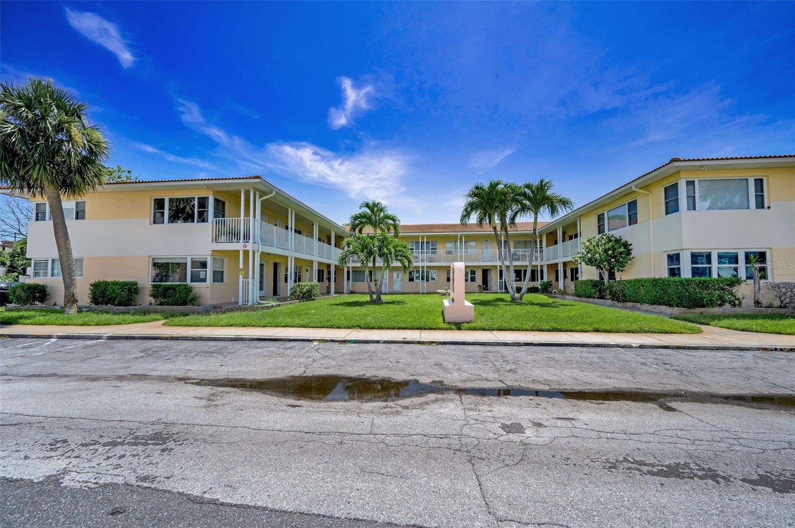 Image 6 of 38 For 7740 Boca Ciega Drive 204