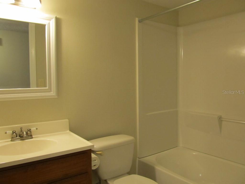 Image 7 of 15 For 1353 Wildwood Court