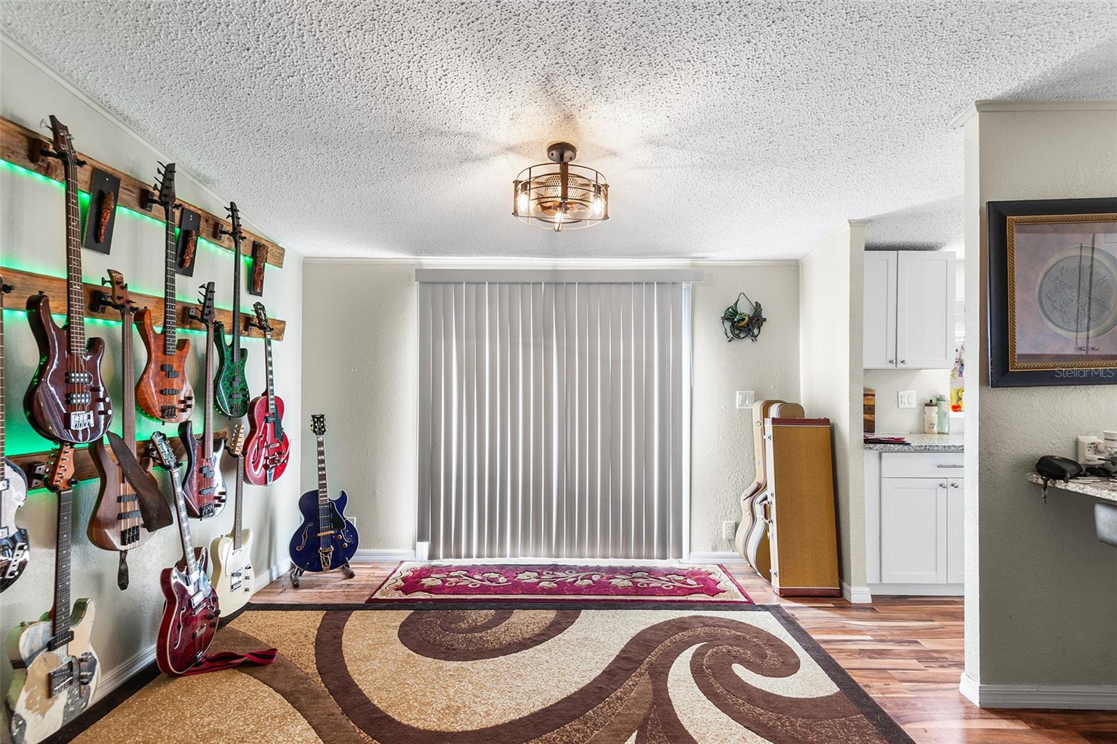 Image 17 of 31 For 2912 Fletcher Ave