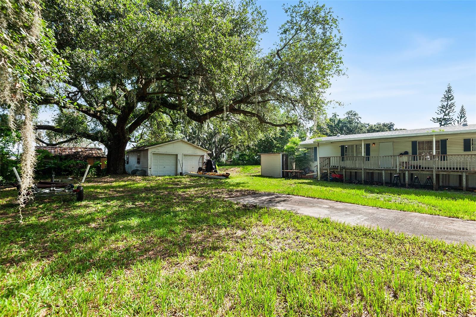 Image 4 of 31 For 2912 Fletcher Ave