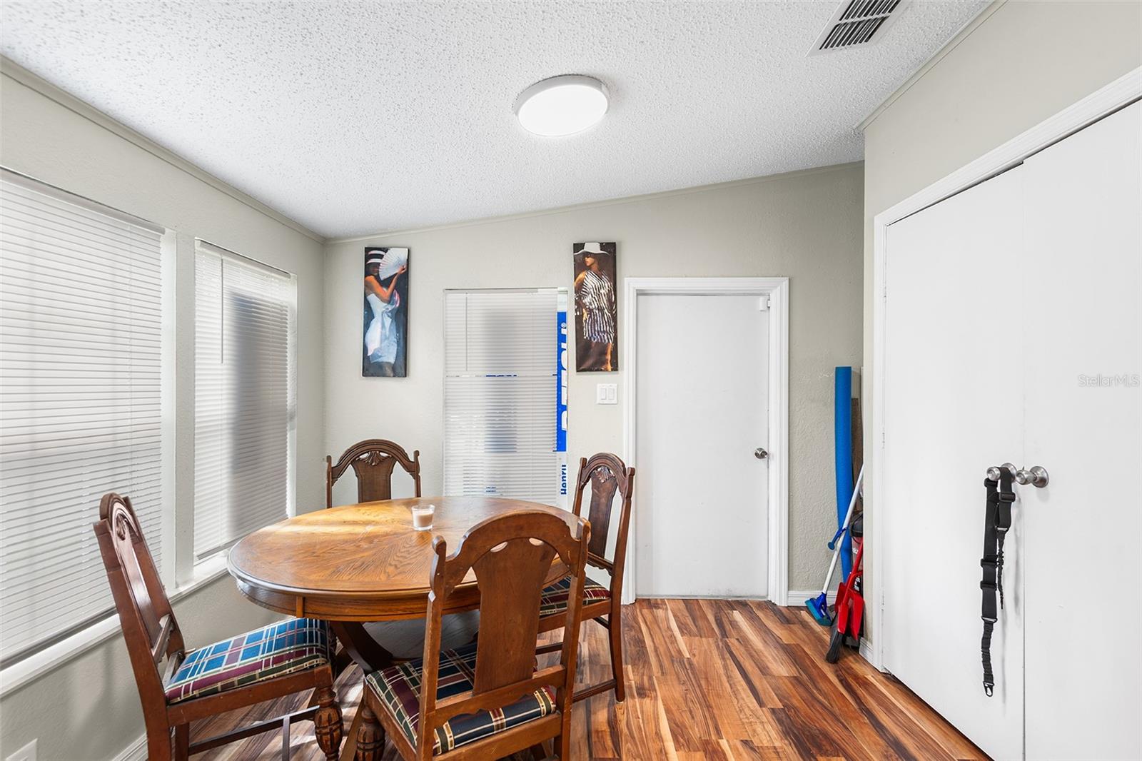 Image 8 of 31 For 2912 Fletcher Ave