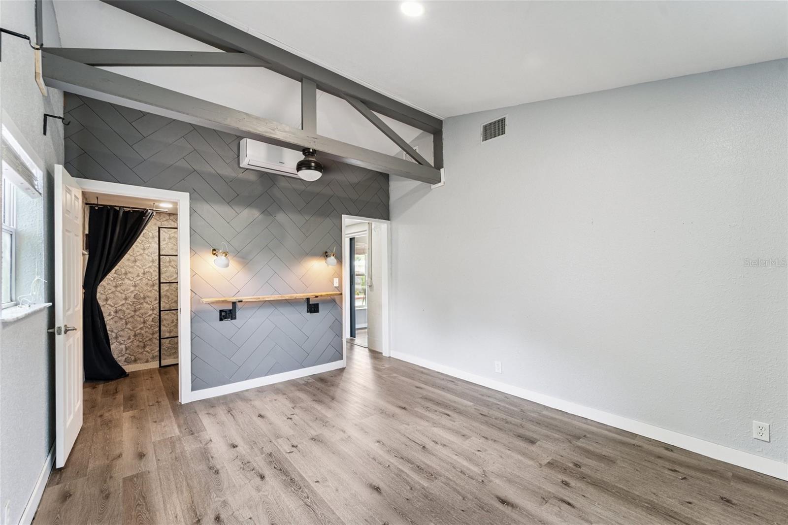 Image 14 of 26 For 2153 75th Way N