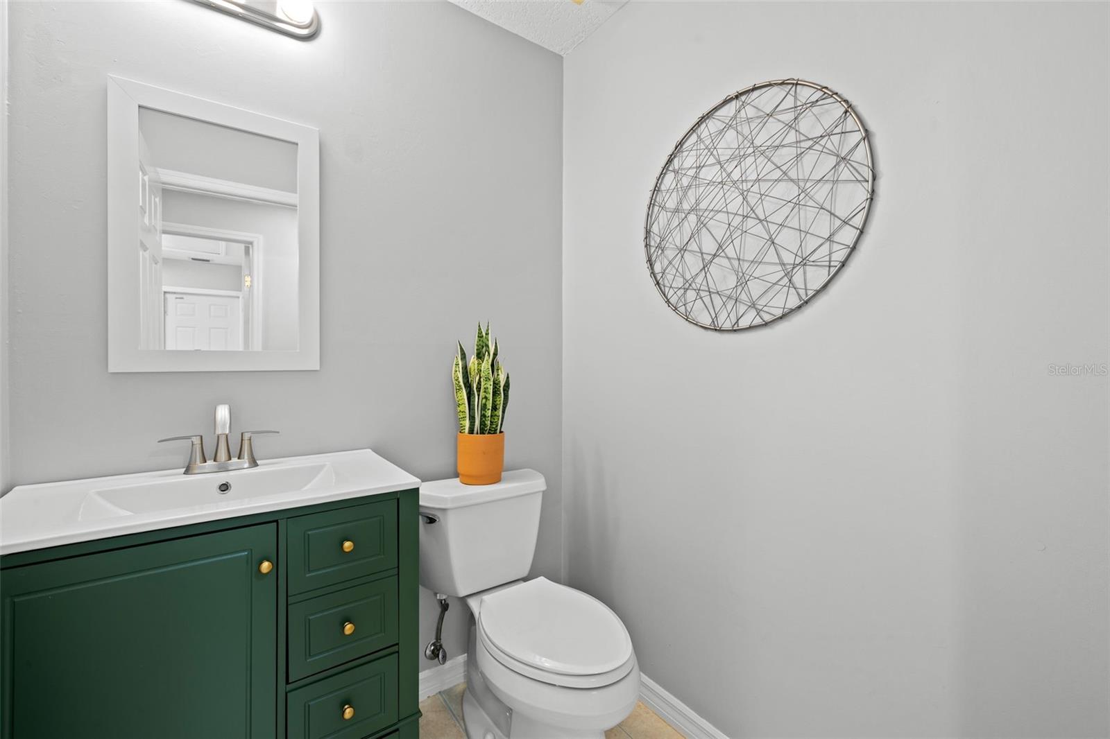 Image 14 of 39 For 1017 Woodcrest Avenue