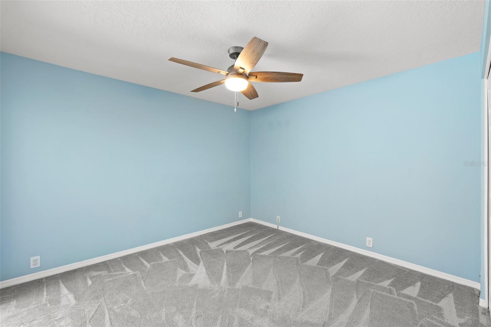 Image 18 of 39 For 1017 Woodcrest Avenue