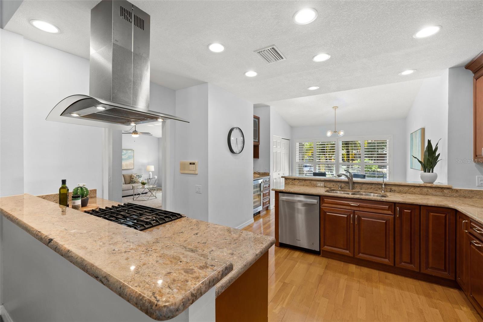 Image 7 of 39 For 1017 Woodcrest Avenue