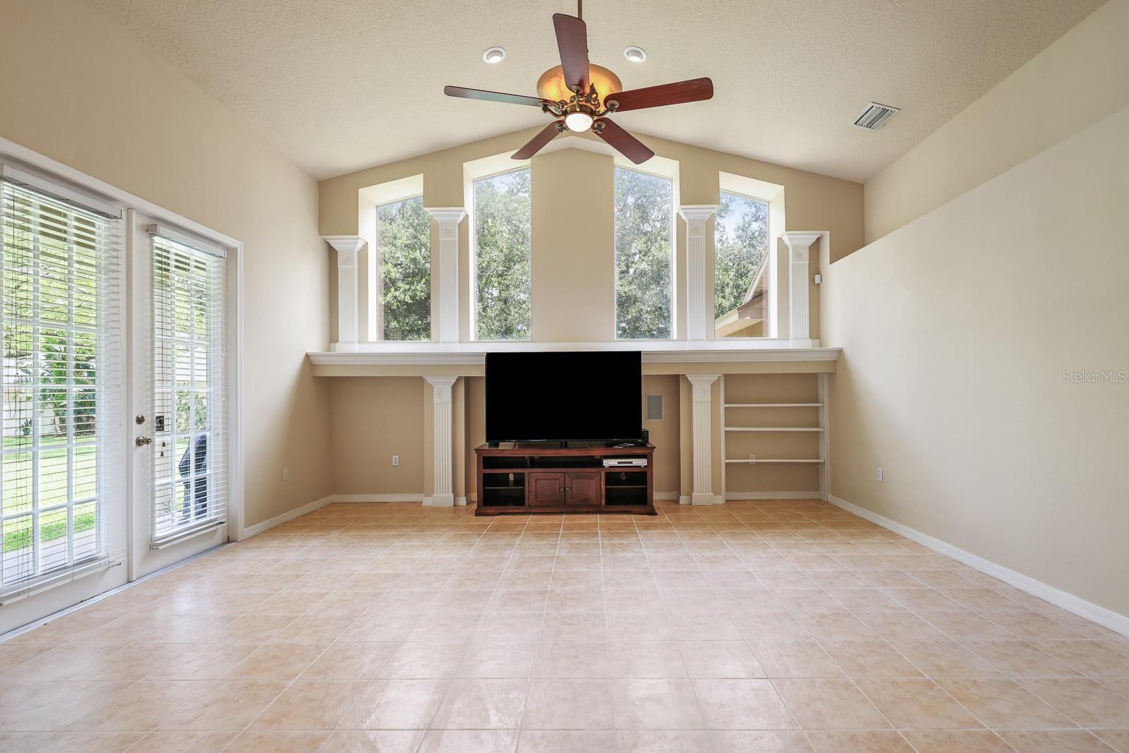 Image 13 of 39 For 5614 Lark Meadow Place