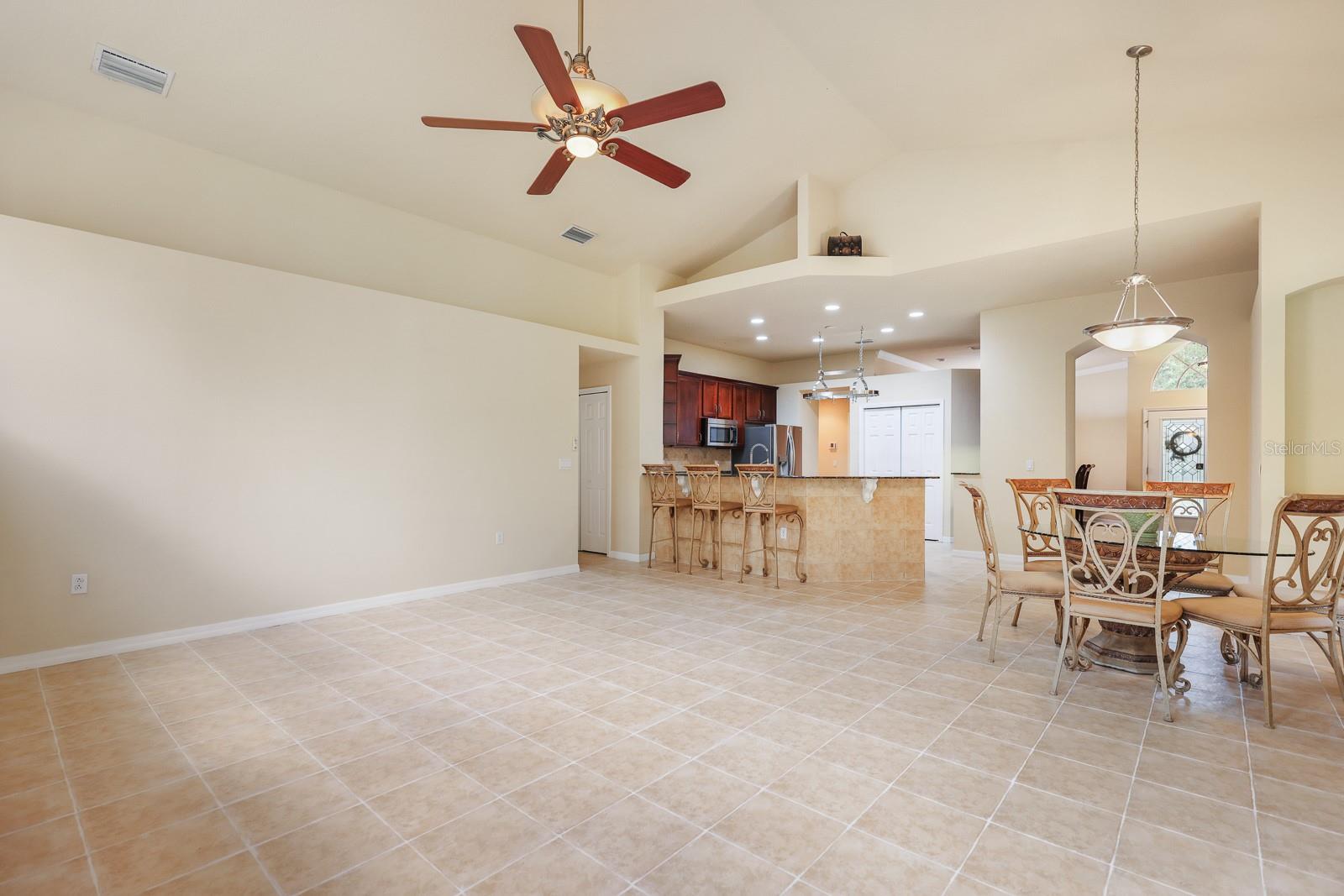 Image 15 of 39 For 5614 Lark Meadow Place
