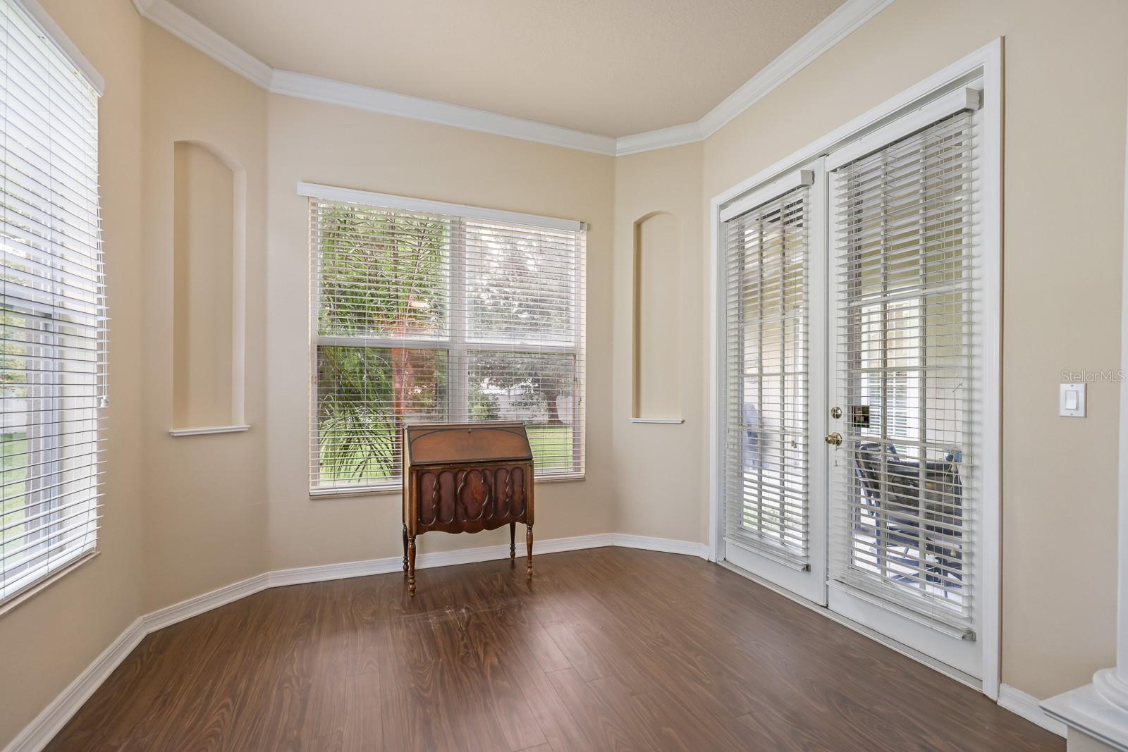 Image 21 of 39 For 5614 Lark Meadow Place