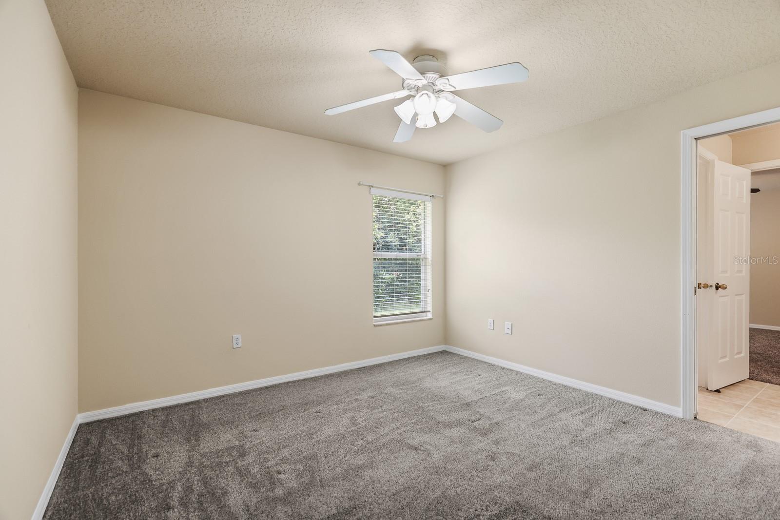 Image 27 of 39 For 5614 Lark Meadow Place
