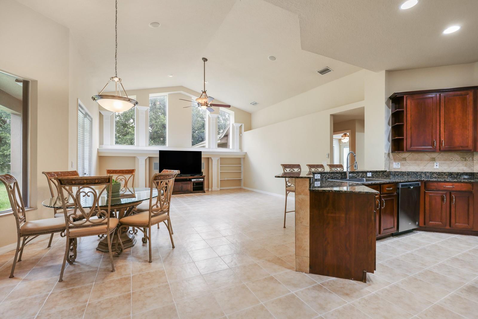 Image 8 of 39 For 5614 Lark Meadow Place