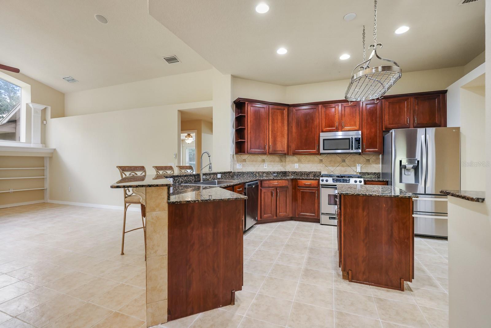 Image 9 of 39 For 5614 Lark Meadow Place