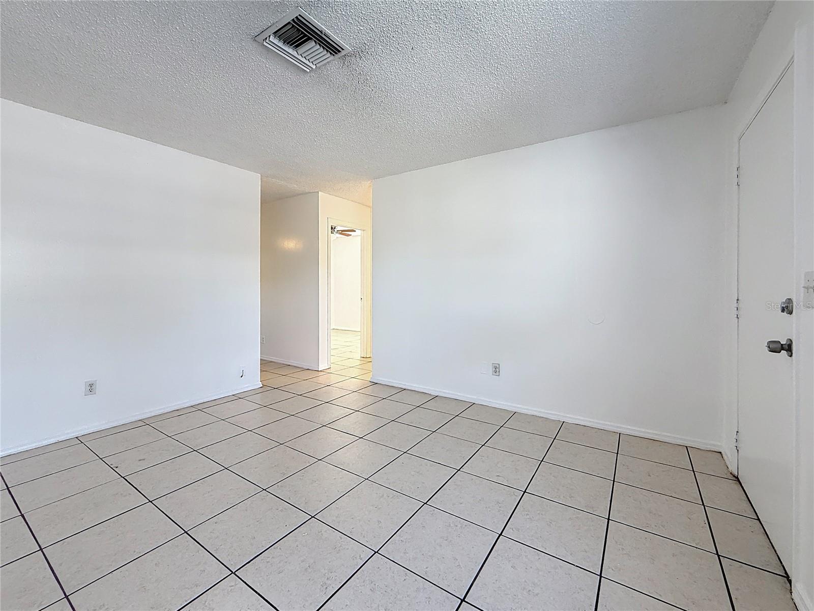 Image 24 of 40 For 2319 18th Avenue Sw
