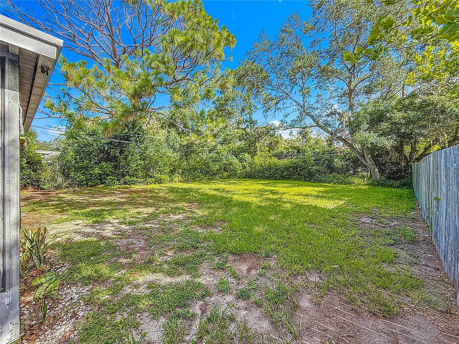 Image 31 of 40 For 2319 18th Avenue Sw