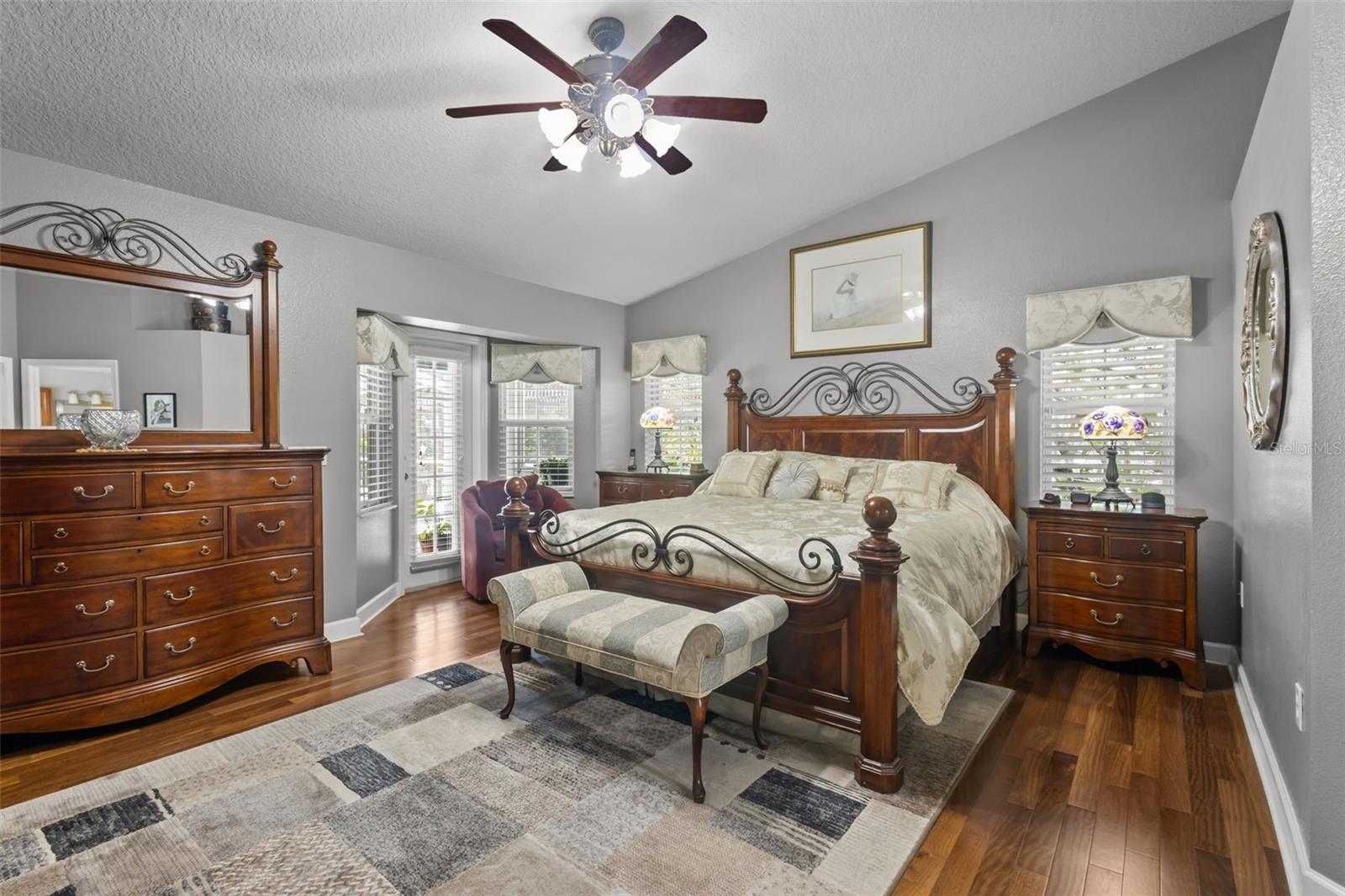 Image 14 of 53 For 7109 San Jose Loop
