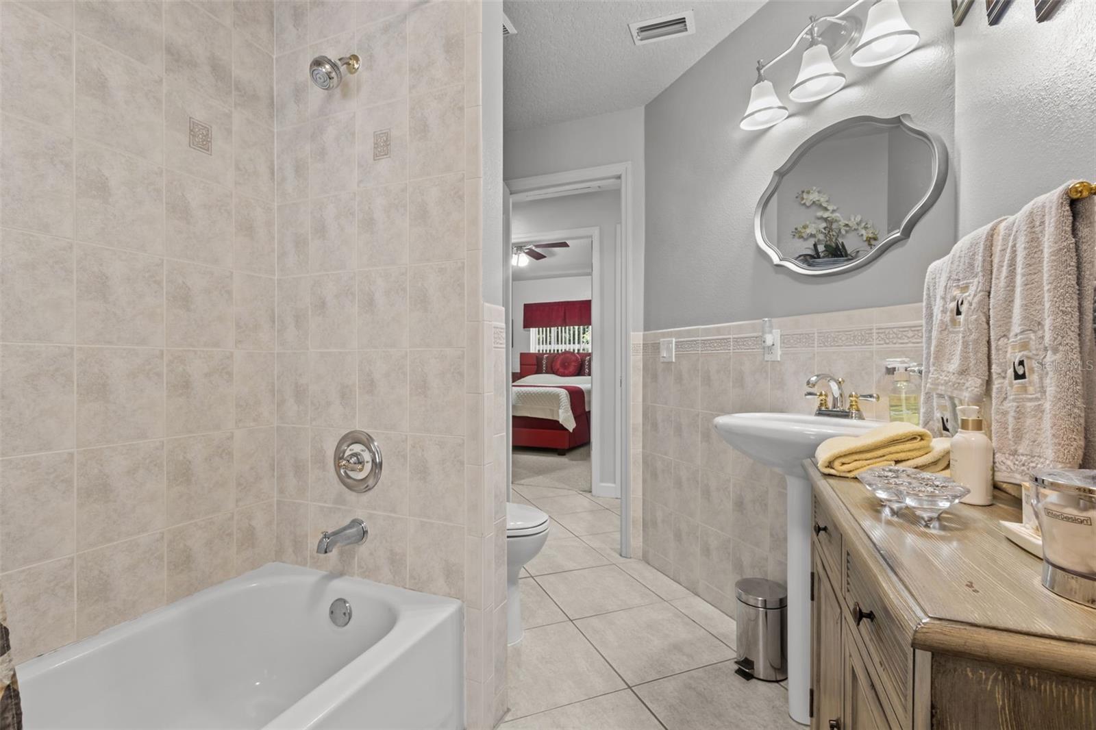 Image 20 of 53 For 7109 San Jose Loop