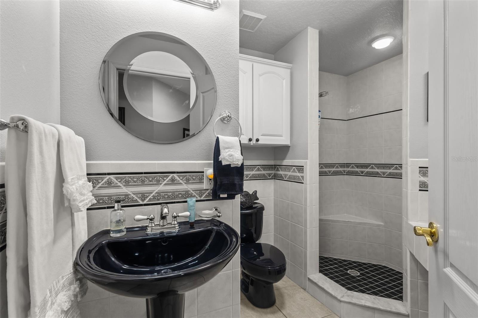 Image 24 of 53 For 7109 San Jose Loop