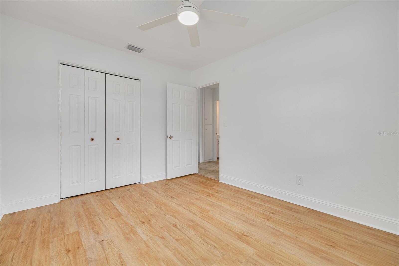 Image 18 of 27 For 5417 14th Avenue S