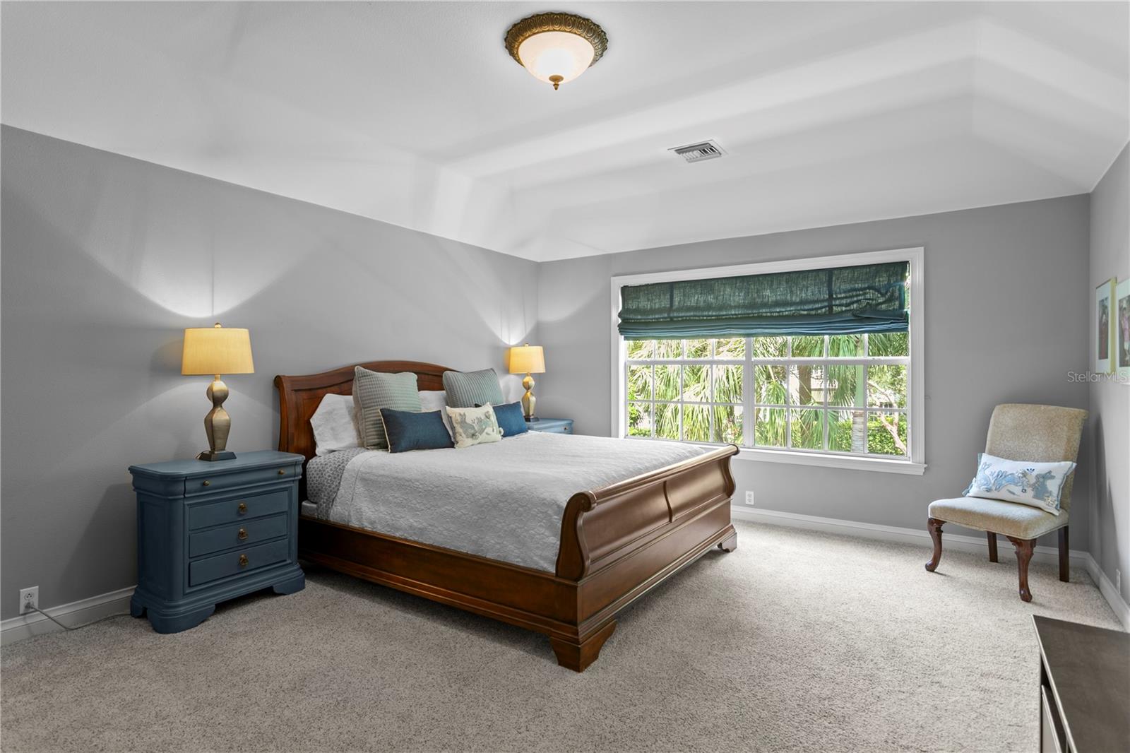Listing photo id 39 for 901 Harbour Bay Drive