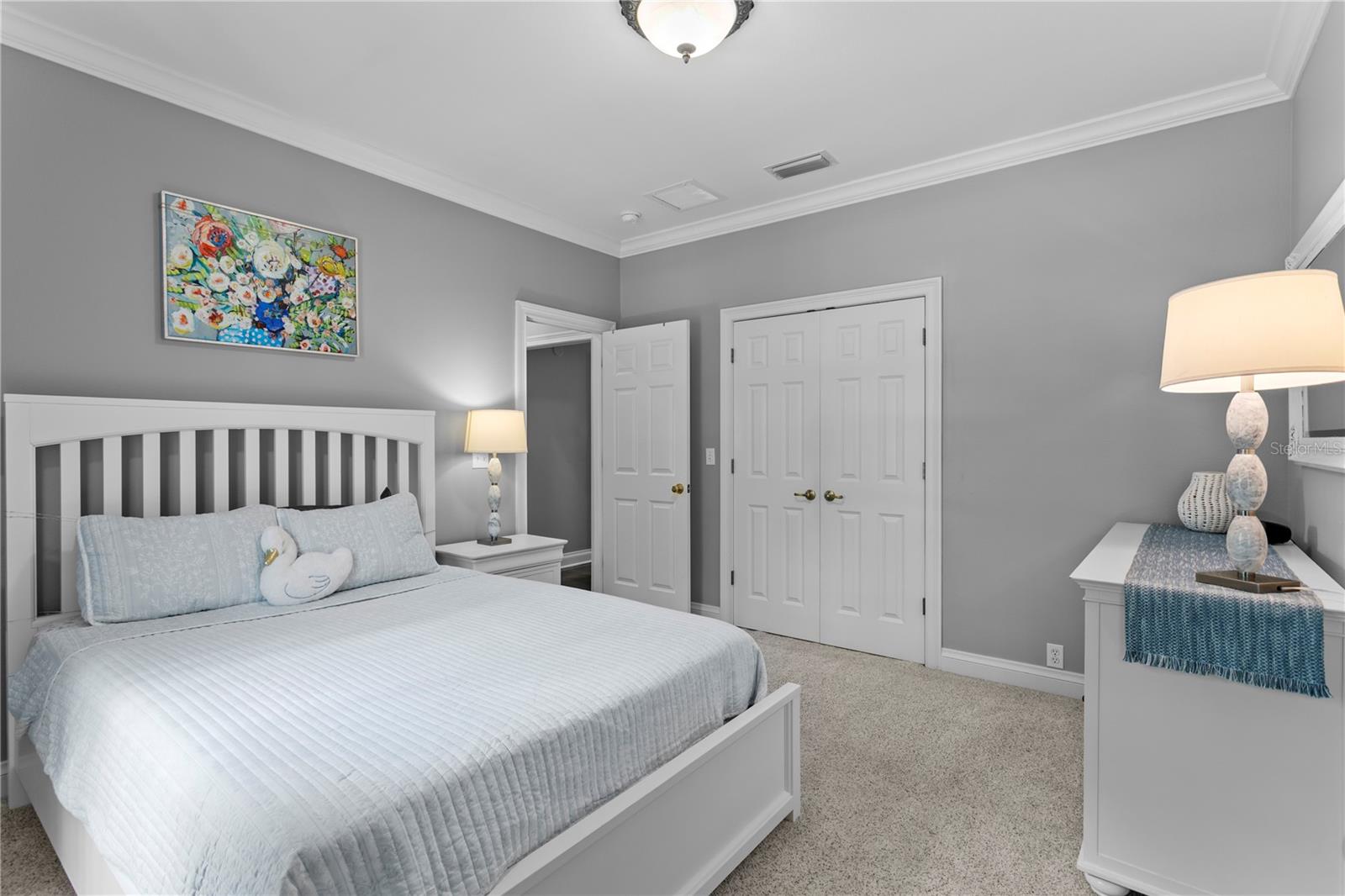 Listing photo id 53 for 901 Harbour Bay Drive