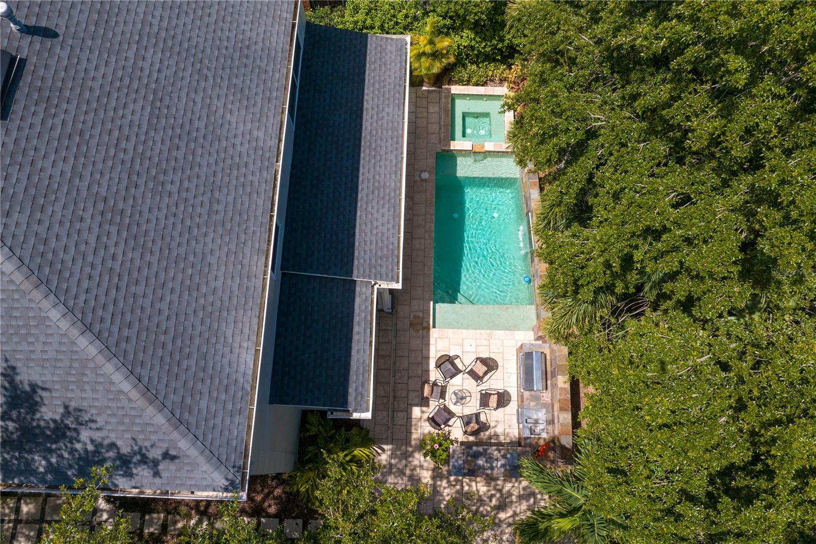 Listing photo id 62 for 901 Harbour Bay Drive