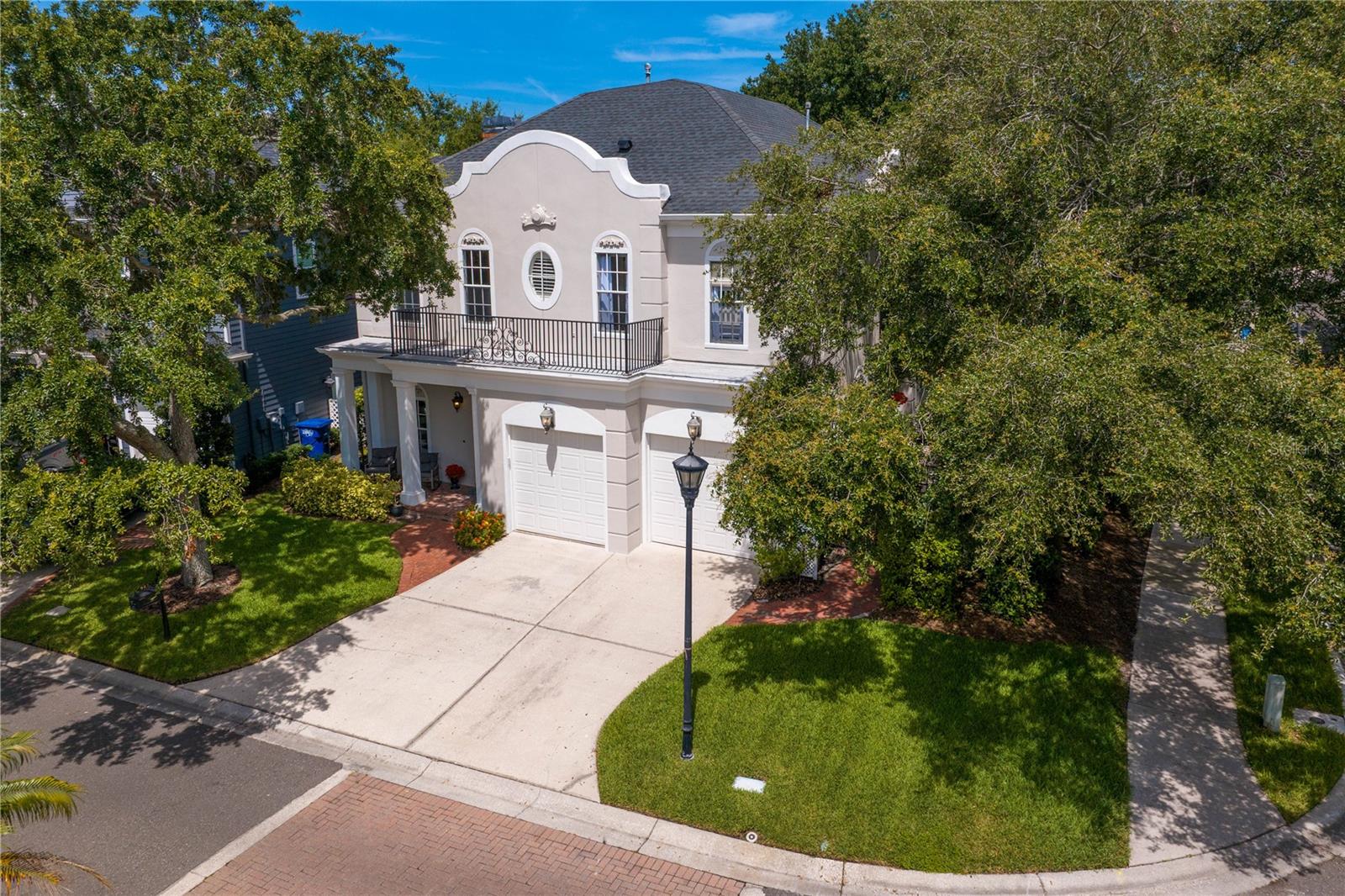 Listing photo id 76 for 901 Harbour Bay Drive