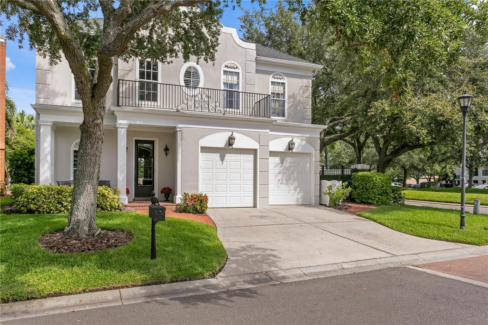 Listing photo id 78 for 901 Harbour Bay Drive