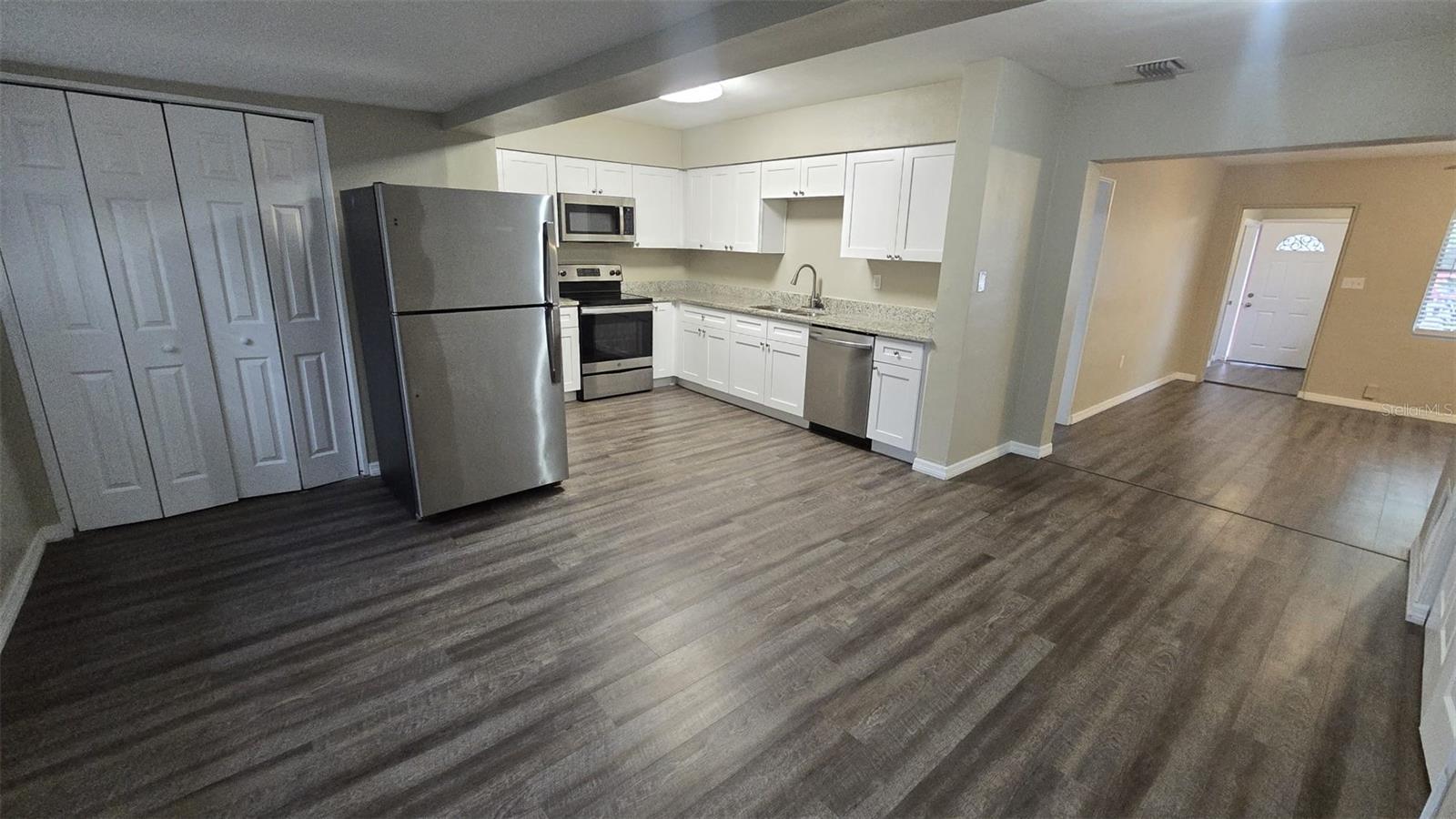 Image 2 of 14 For 2604 Avenue U Nw