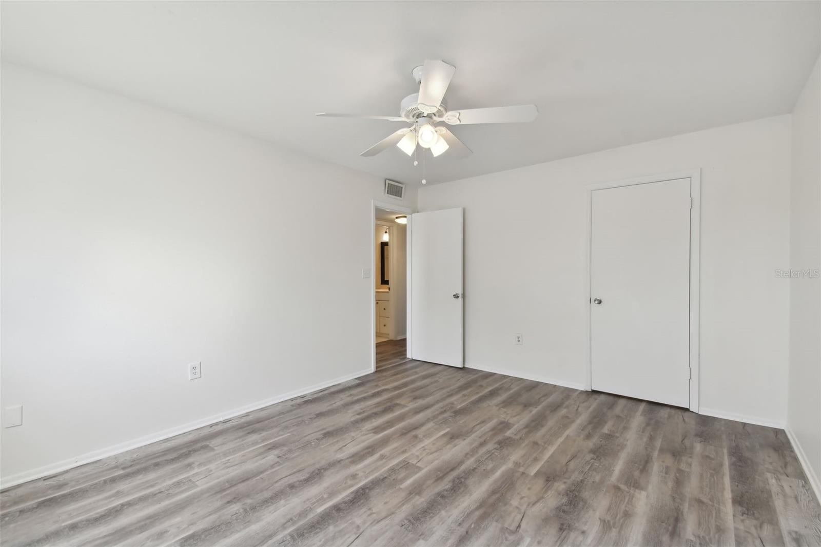 Image 12 of 52 For 350 79th Avenue N 336