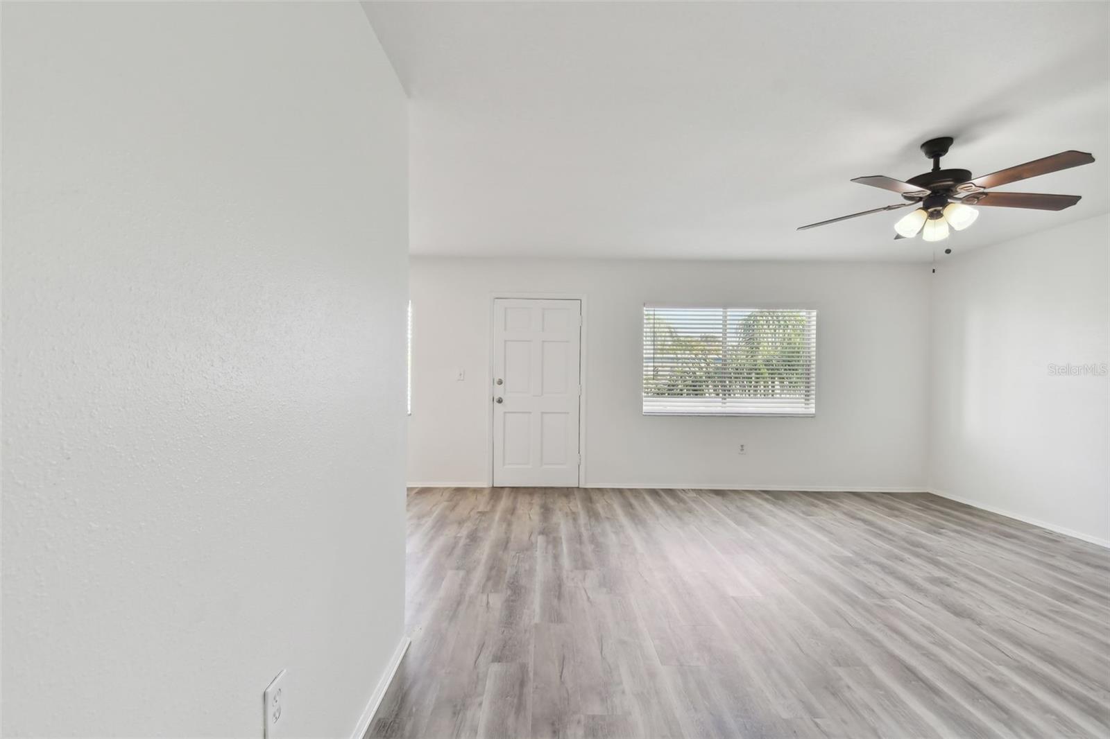 Image 29 of 52 For 350 79th Avenue N 336