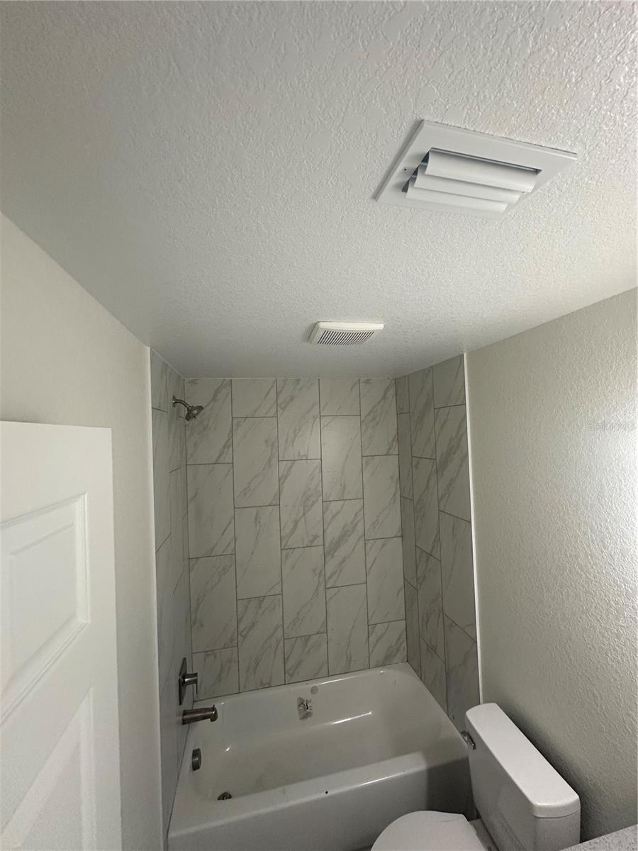 Image 10 of 54 For 326 Grosse Avenue 5