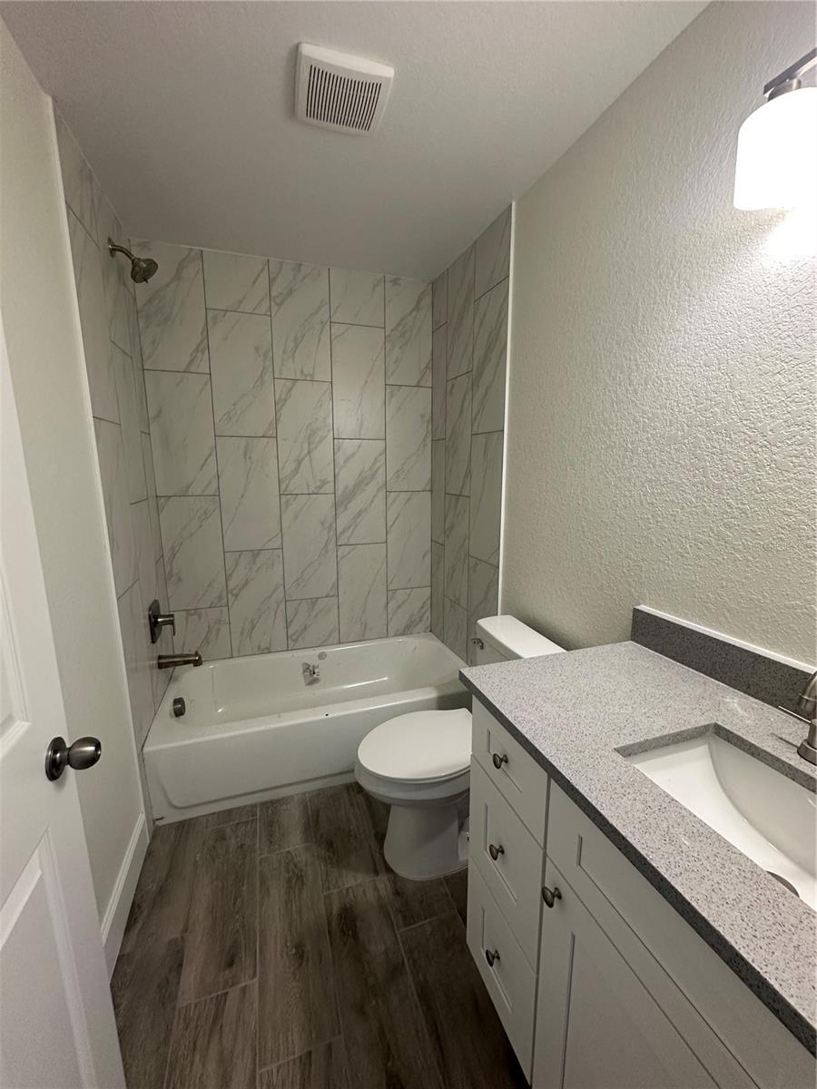 Image 3 of 54 For 326 Grosse Avenue 5