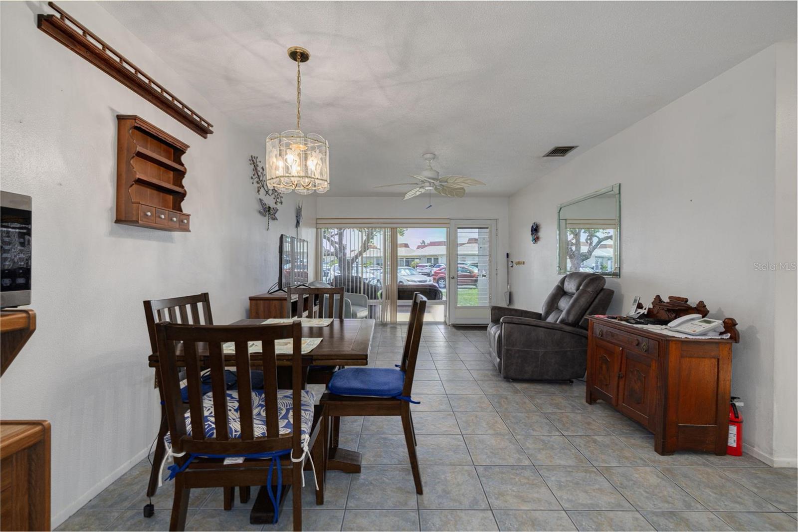 Image 9 of 24 For 4357 Tahitian Gardens Circle B