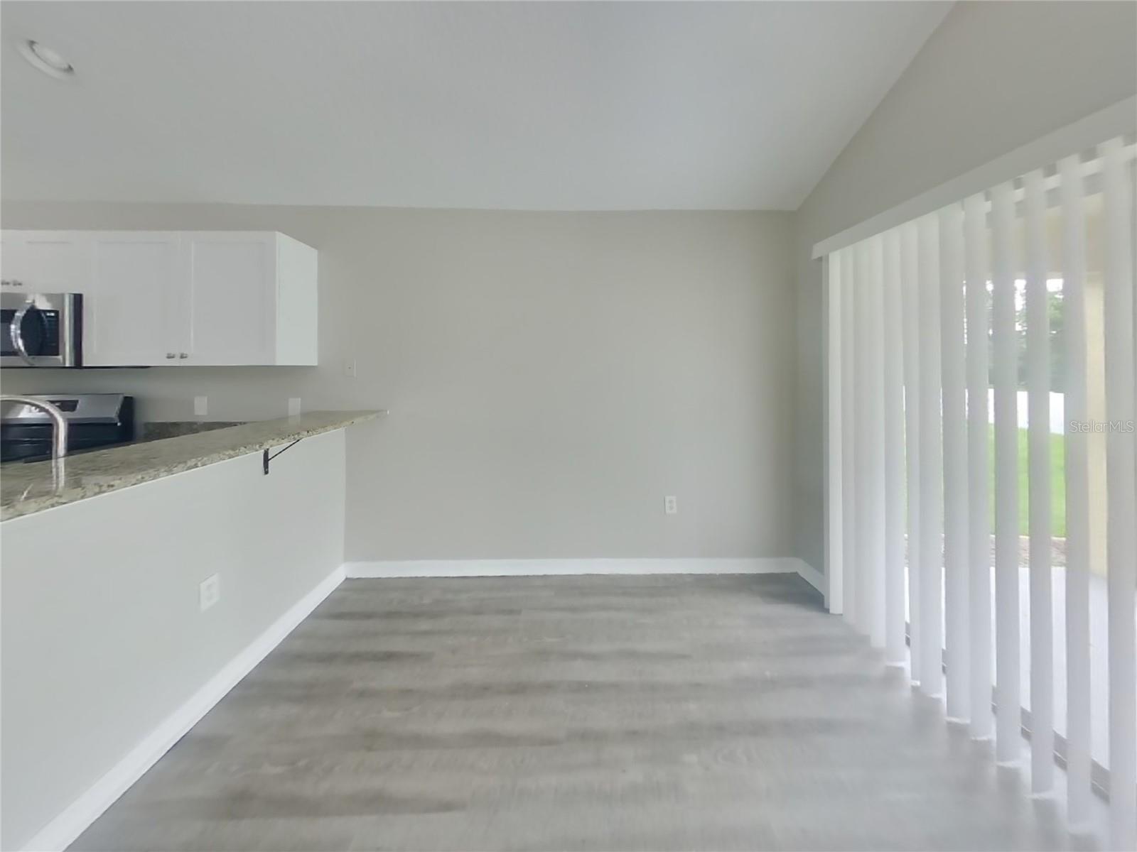 Image 4 of 16 For 7613 Merchantville Circle