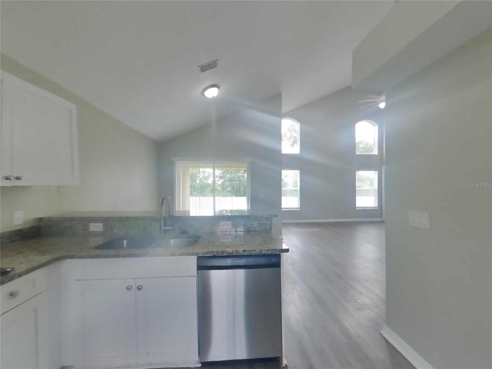 Image 5 of 16 For 7613 Merchantville Circle