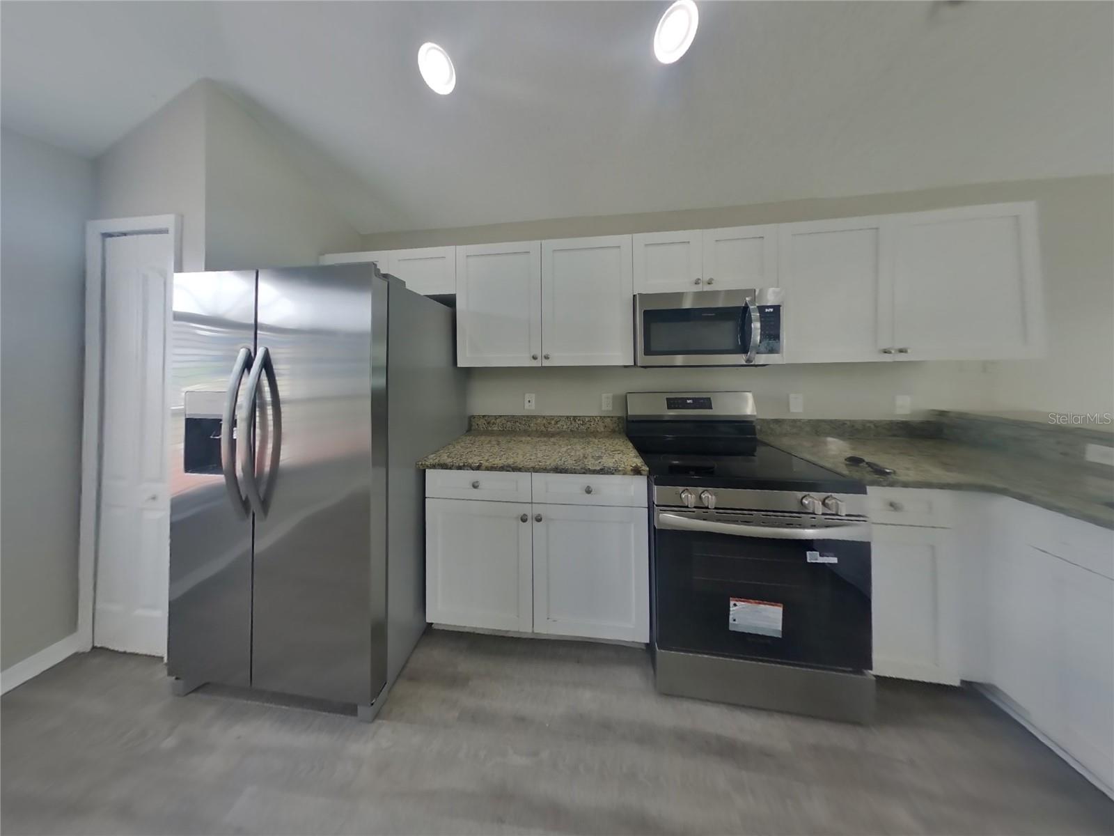 Image 6 of 16 For 7613 Merchantville Circle