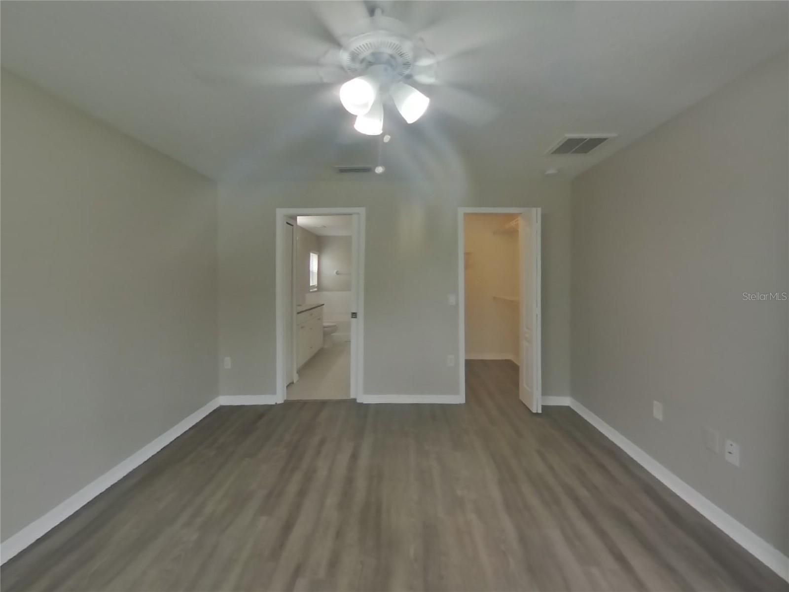 Image 7 of 16 For 7613 Merchantville Circle