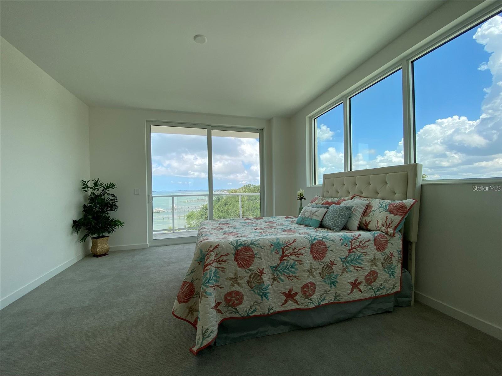 Image 13 of 22 For 920 Osceola Avenue 602