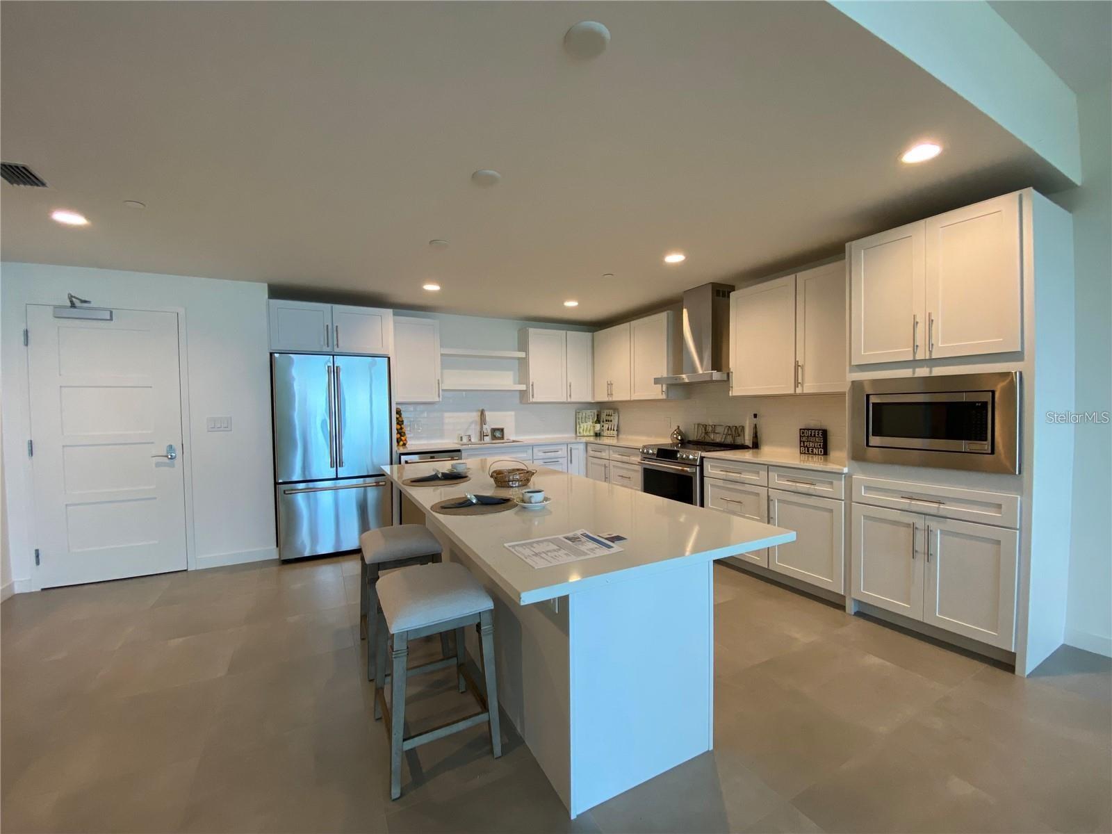 Image 3 of 22 For 920 Osceola Avenue 602