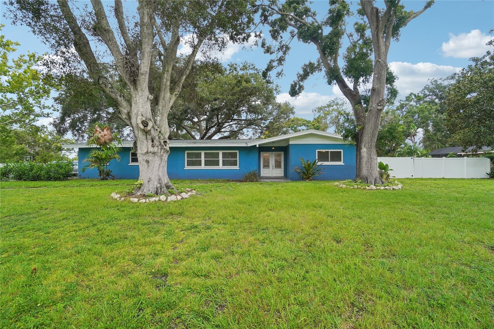 Details for 1712 Robin Hood Lane, CLEARWATER, FL 33764