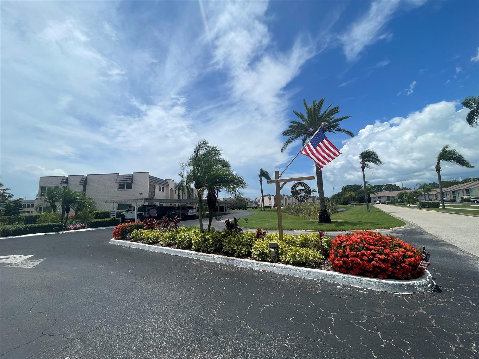 Listing photo id 0 for 223 Elmwood Circle