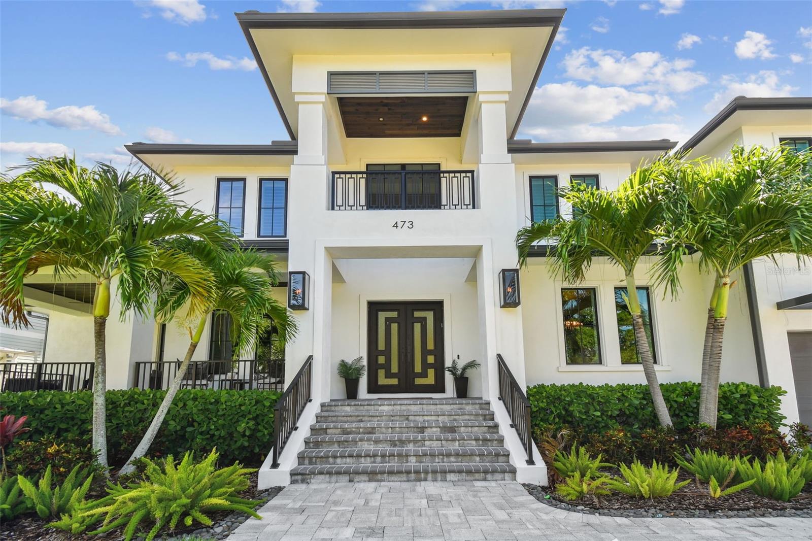 Listing photo id 1 for 473 Severn Avenue