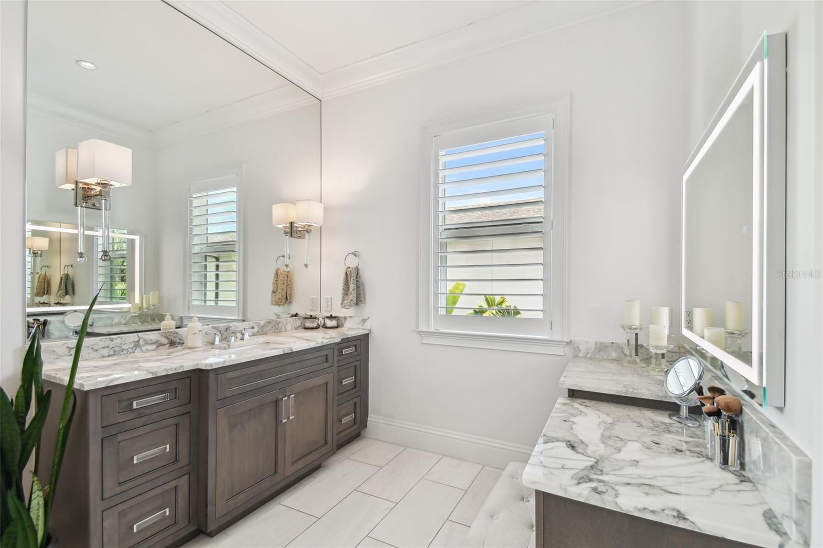 Listing photo id 46 for 473 Severn Avenue