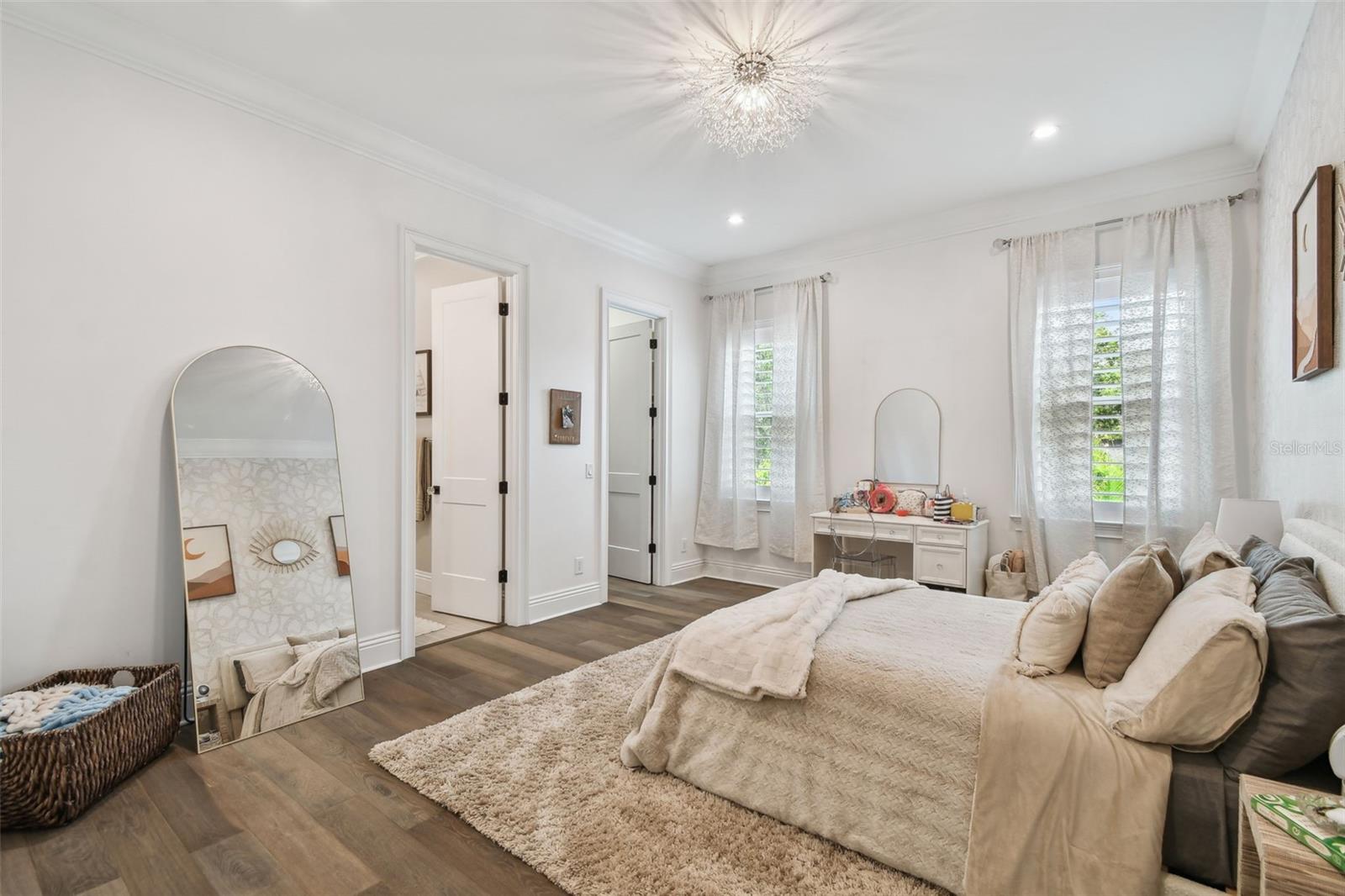 Listing photo id 52 for 473 Severn Avenue