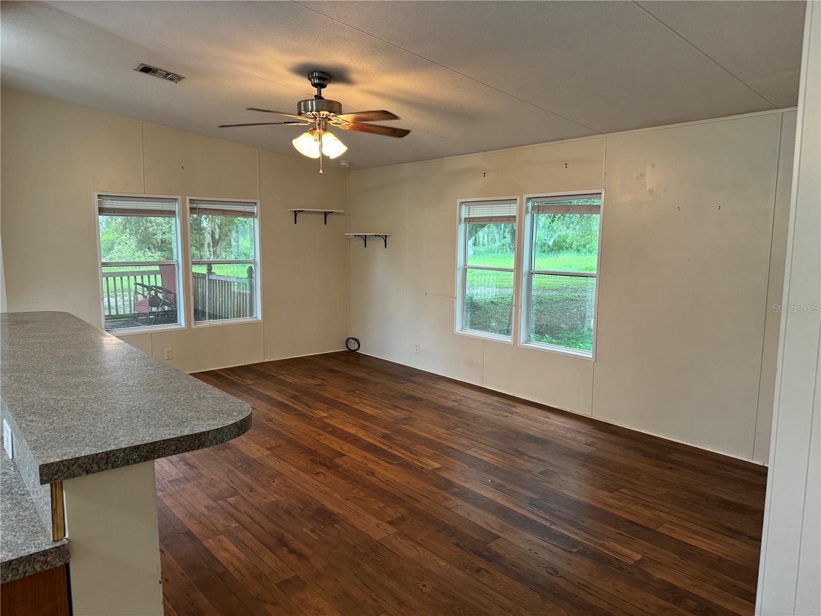 Image 10 of 22 For 35643 Clinton Avenue