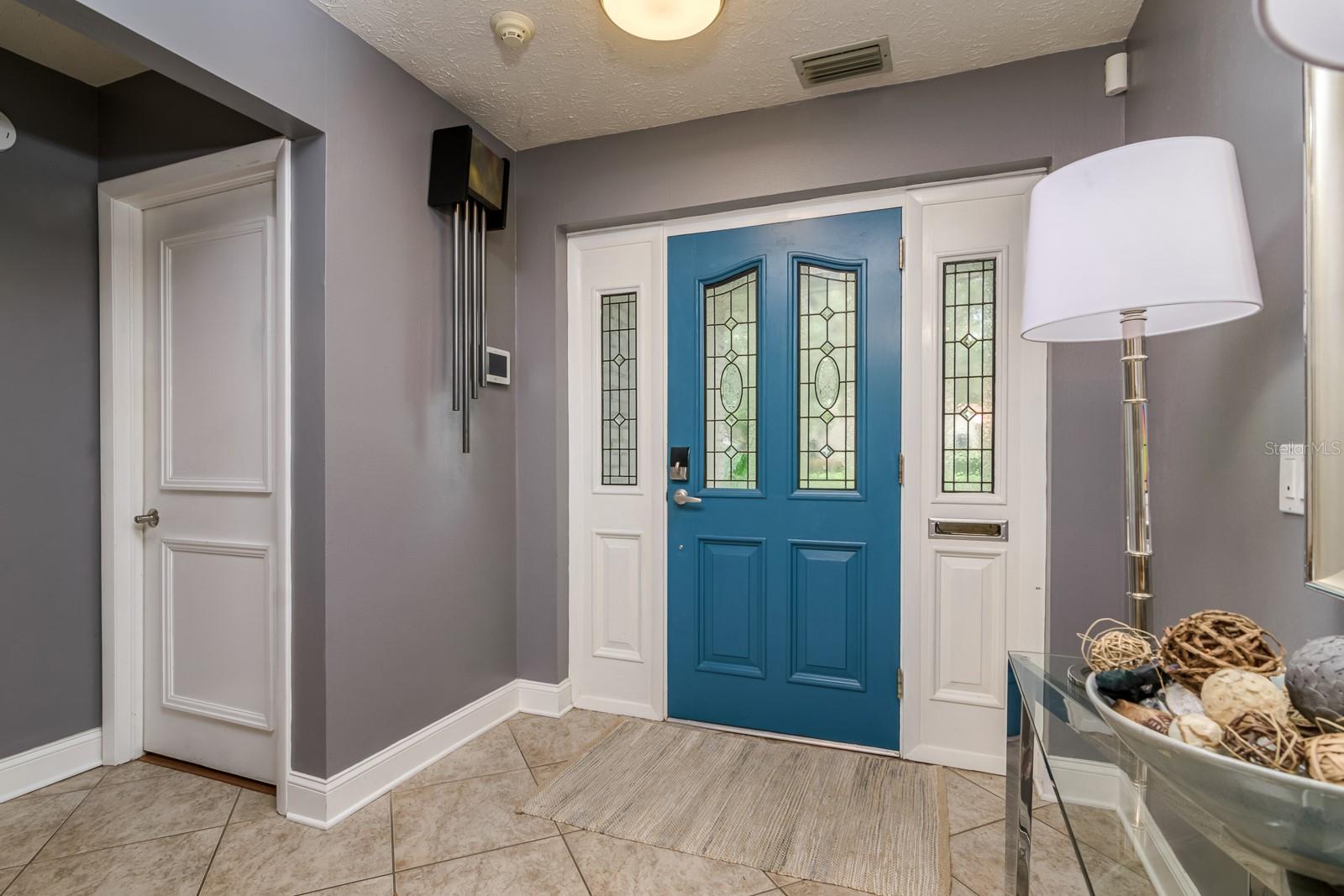Image 2 of 38 For 3011 Schiller Street