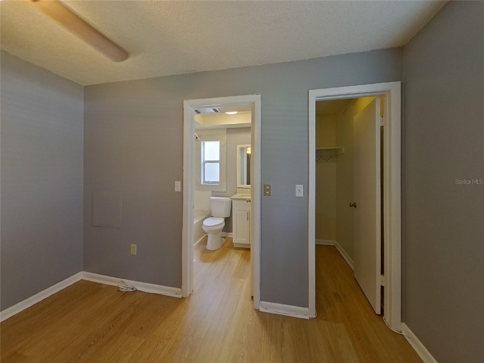 Image 11 of 24 For 3415 Bay Avenue