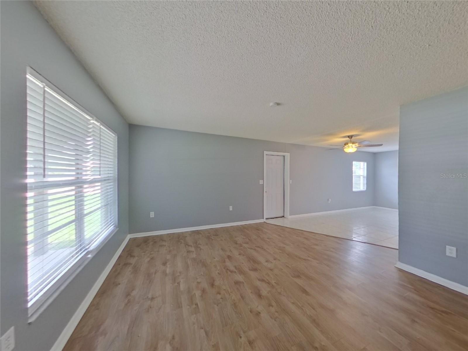 Image 3 of 24 For 3415 Bay Avenue