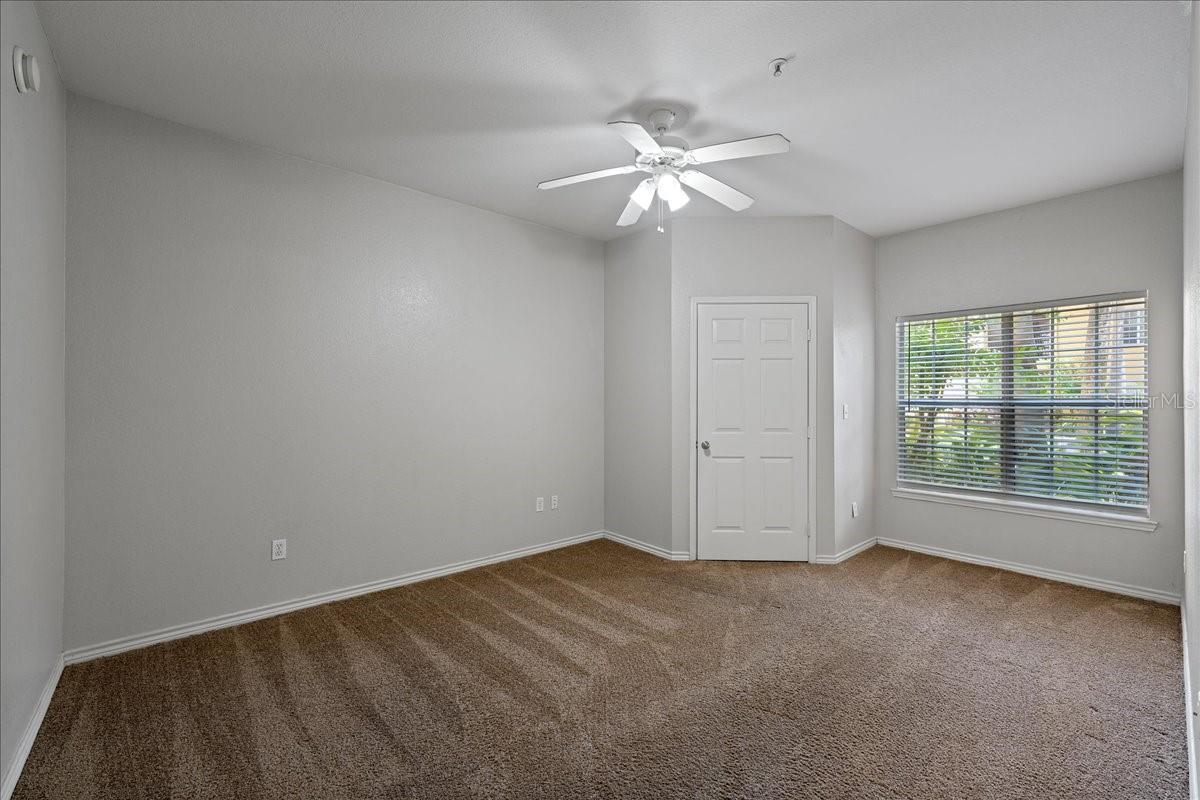 Image 17 of 63 For 4333 Bayside Village Drive 127